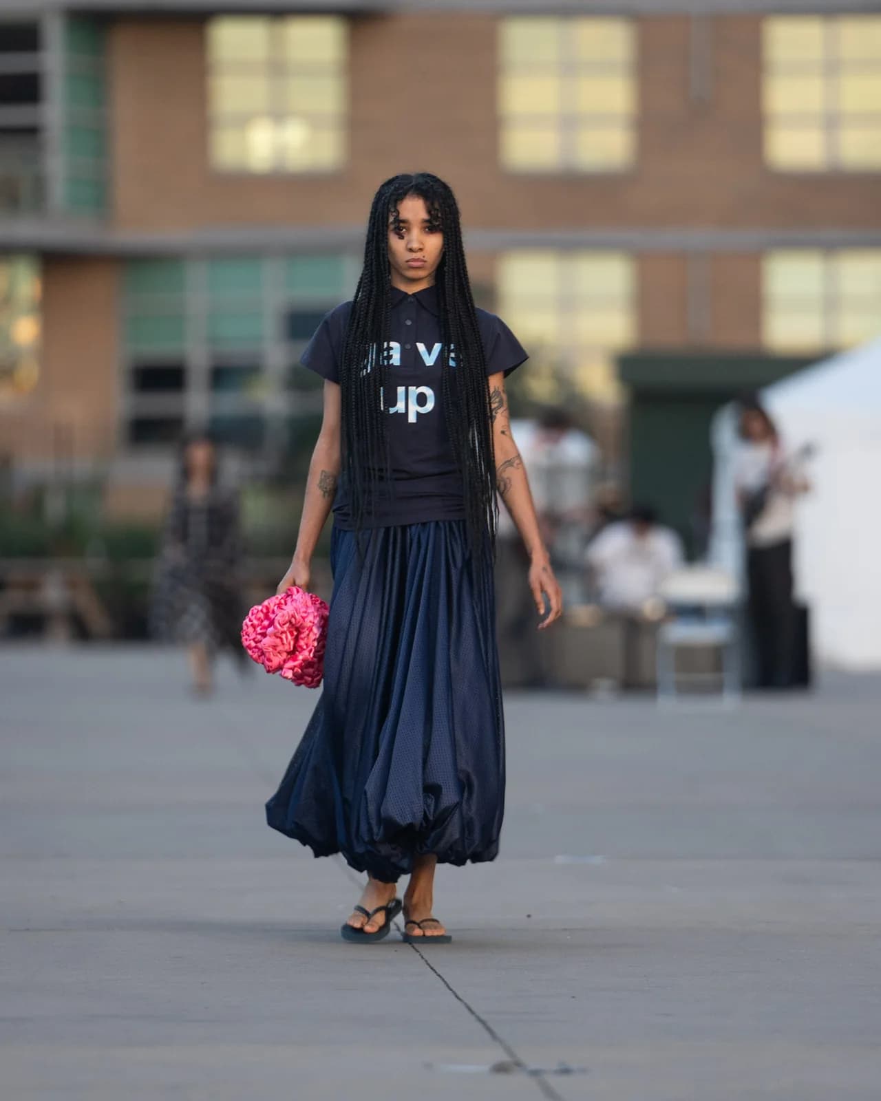 model wearing look 08 from the iseder spring/summer 2023 runway collection