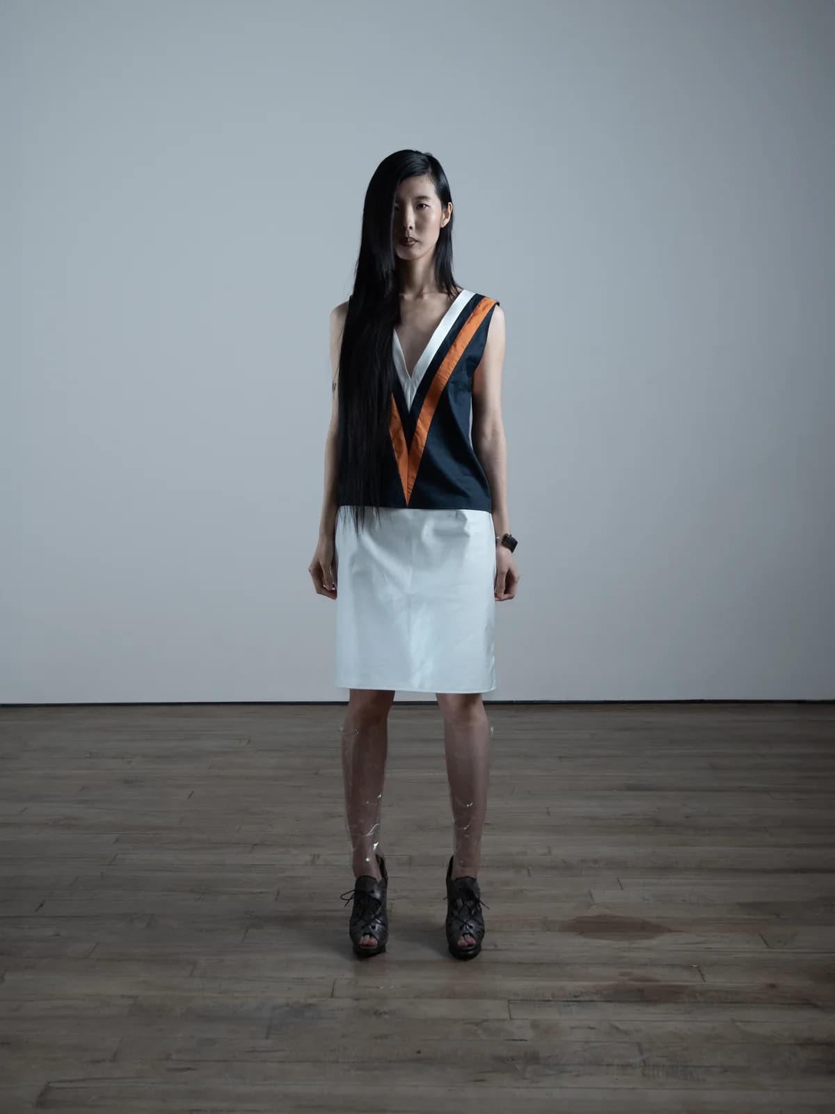 model wearing look 12 from the iseder spring/summer 2025 runway collection